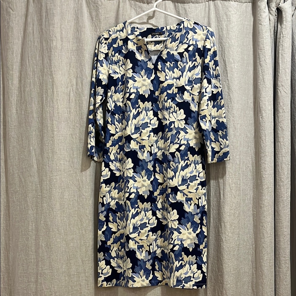 J. McLaughlin Blue and White Sheath Dress with 3/4 Sleeves